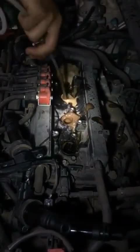 晚上加班加点来清理发动机积碳