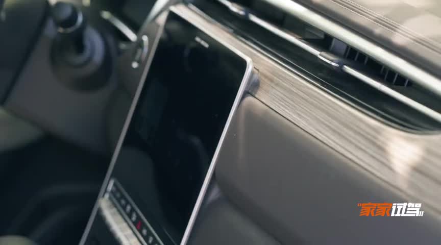 豪华感爆棚王大大聊广汽传祺全新GS5的内饰及空间