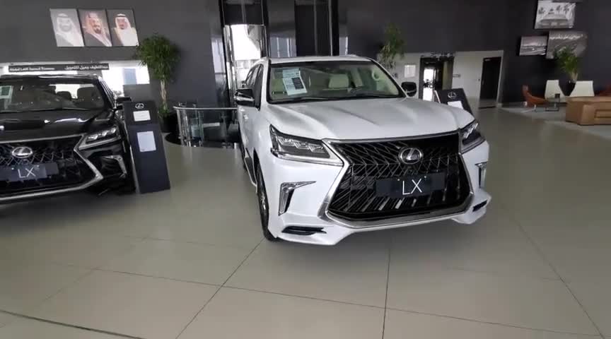 2020款雷克萨斯LX570，外观和内饰高清实拍