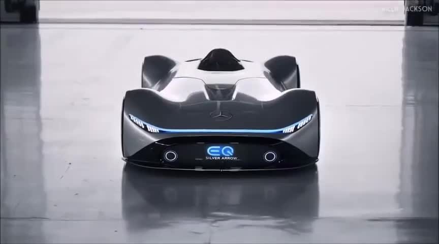 奔驰EQ银箭概念车，名字都霸气侧