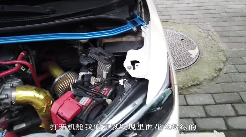 实拍改装飞度加持K03号涡轮增压系统的飞度，给油就“飞”