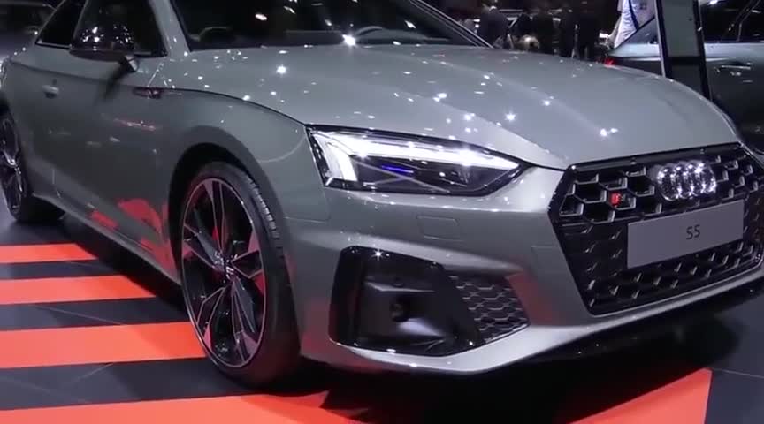 实拍奥迪S5CoupeTDI，科技范十足