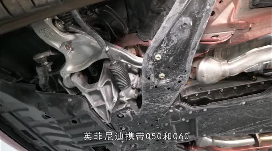 英菲尼迪Q60红色运动车型，全新换代，实用性操作性都不容小觑