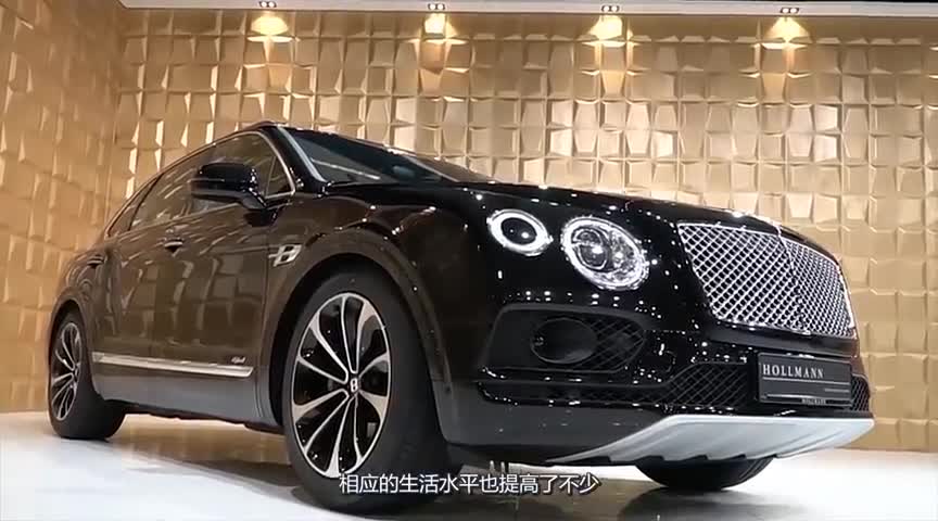 传说中的库里南！配6.7T+571匹，打开车门，比头等舱还奢华！