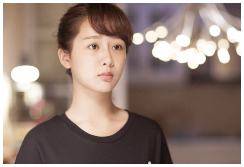 当红小花旦杨紫,现场活动被叫老婆,"老公"到底是谁!