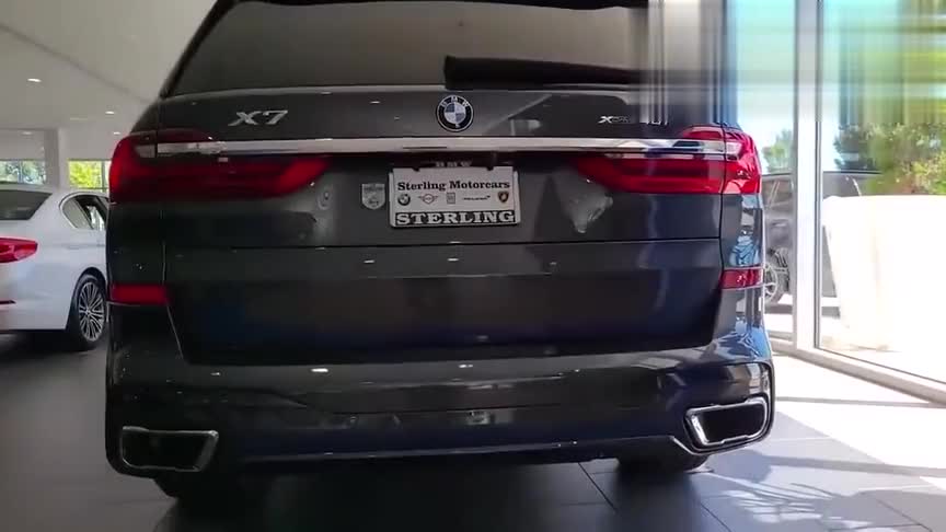 2021款宝马X7到店实拍