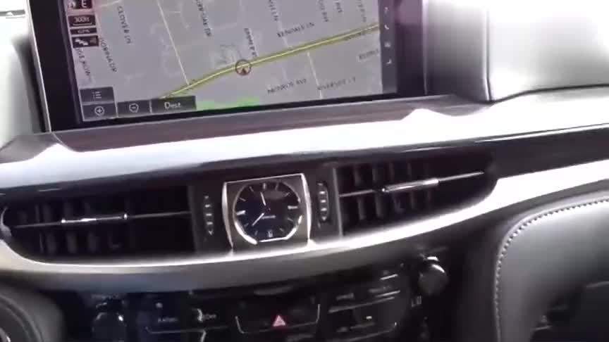 2020款雷克萨斯LX570抢先实拍