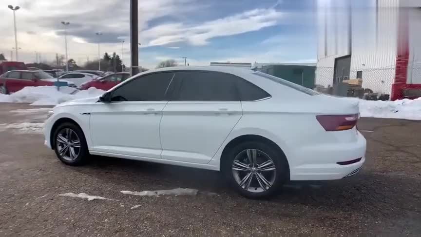 2021款大众速腾到货实拍，有这颜值和配置，我放弃了日产轩逸！