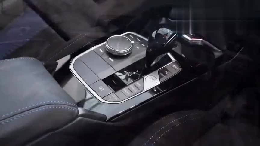 2020款宝马2系M235i到店实拍