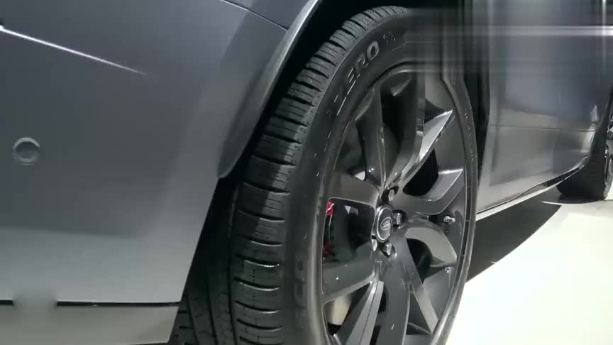 全新路虎星脉SV坐进车内了解完配置