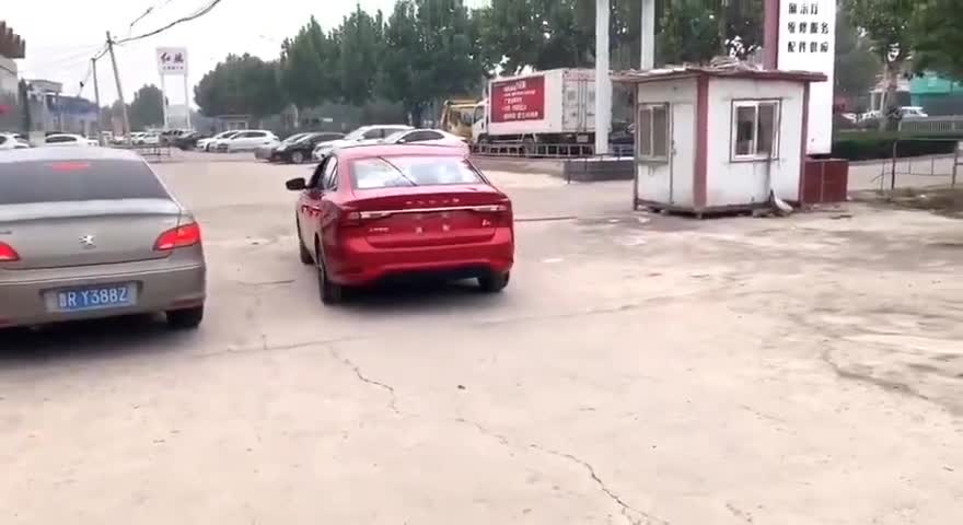 车主实拍：荣威i5外观展示