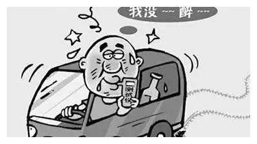 泰州一男子酒驾被查,竟还邀请交警一起继续喝酒……