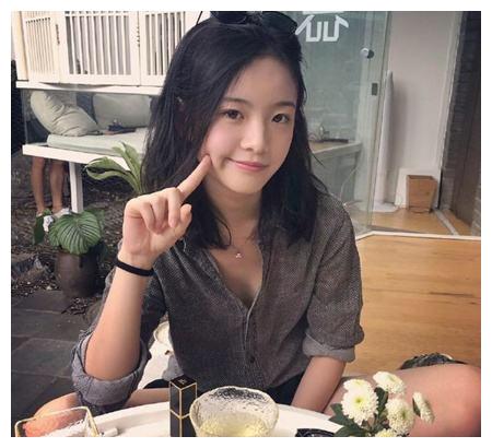演员系列第一百三十九期第一季李庚希清新甜美的姑娘