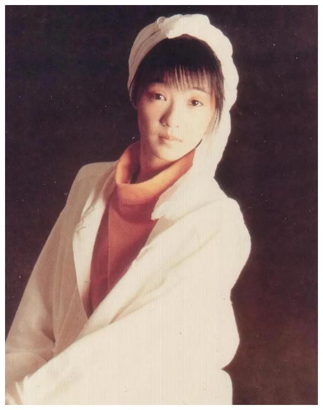陈慧娴3段失败恋情55岁没结婚没孩子父母为她操碎了心
