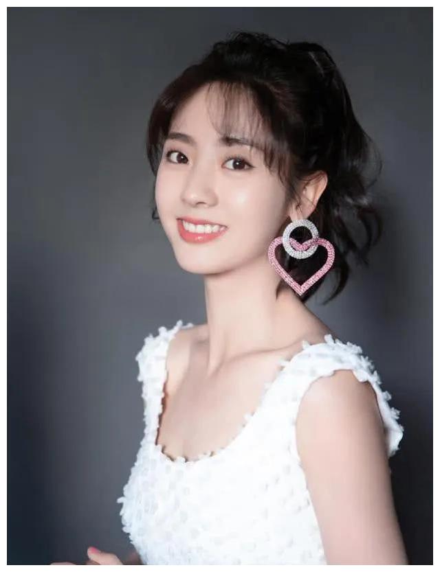 2021年女明星人气榜,明星人气榜2020女 女星2021年最新高清壁纸图片