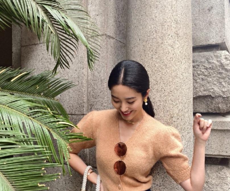 杨采钰,会穿的女人最好命!