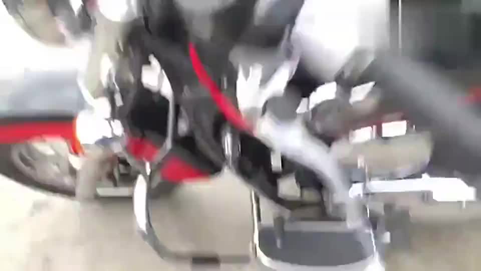 川崎火神1500实车展示，拖拉机般的怠速声，霸气十足