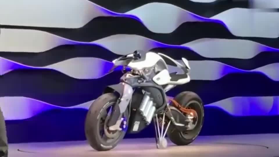 当雅马哈概念车被手碰到车头的一瞬间,我是服了