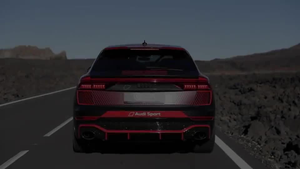 实拍测评2020奥迪RSQ8V8性能——动力速度达600HP·800NM