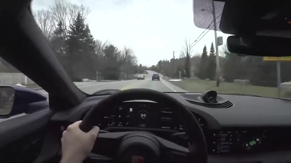 汽车实拍第一视角：2020款全新保时捷，外观很有辨识度