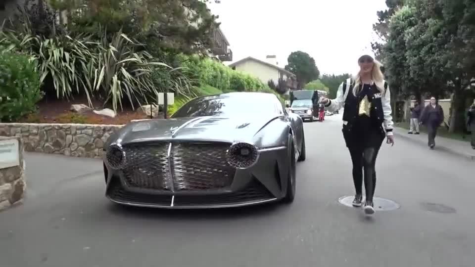 这是未来汽车的开门方式，贫穷限制了我的想象！