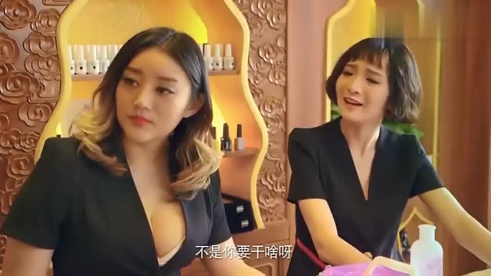 00:00 00:43 00:43 为您推荐: 废柴兄弟张晓蛟真是没事找抽型,艾玛气