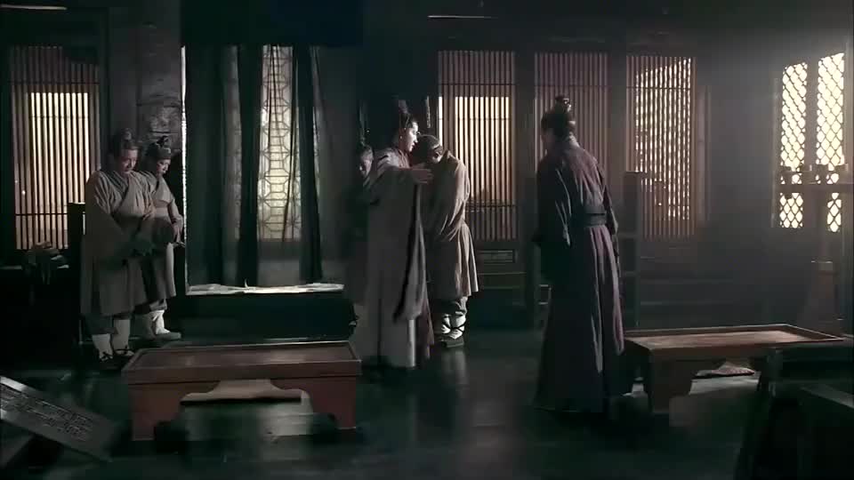 精彩影视昔日的放羊娃芈心被项羽带回来变成楚怀王