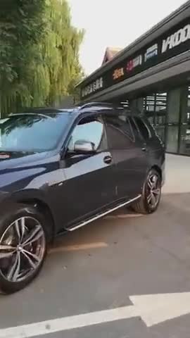 实拍宝马X7，性能堪称完美