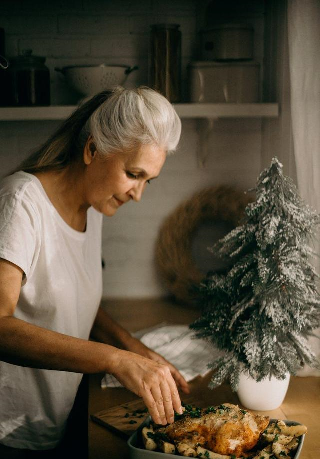 中年男人离婚后才明白:大男子主义,是导致家庭不幸的原因休闲区蓝鸢梦想 - Www.slyday.coM 中年男人离婚后才明白:大男子主义,是导致家庭不幸的原因休闲区蓝鸢梦想 - Www.slyday.coM