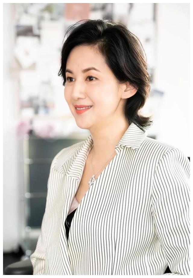 东方卫视主持人王津元,嫁上海富豪郭广昌,