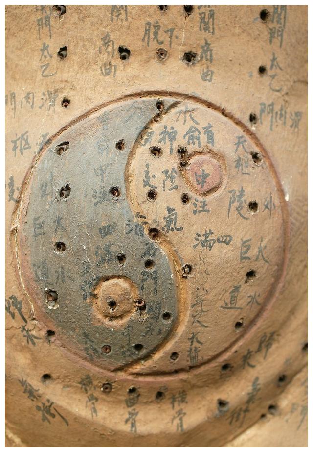 你觉得职场中被排斥和被同化哪个更可怕?