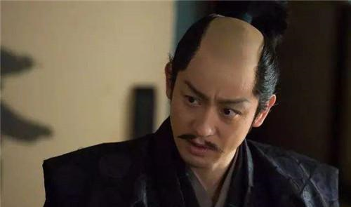 日本武士最爱的月代头宛如秃顶男子为何还特意将中间头发扒光