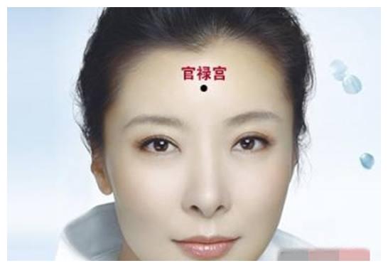 男人天庭长痣看命运预示事业有成前途无量的吉痣