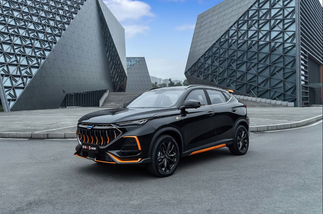 为年轻人带去什么?没有谁比欧尚X5运动版做出更好的回答休闲区蓝鸢梦想 - Www.slyday.coM 为年轻人带去什么?没有谁比欧尚X5运动版做出更好的回答休闲区蓝鸢梦想 - Www.slyday.coM