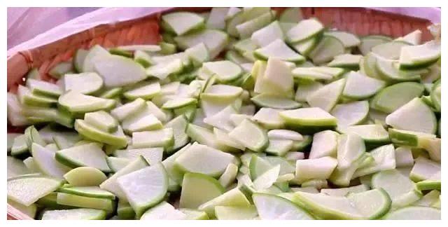 怎么晒萝卜片 b20f-kaqzmiw3993975.jpg