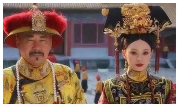 现代
天子、皇后上茅厕,流程让人大跌眼镜:掏龙种、夹凤眼!