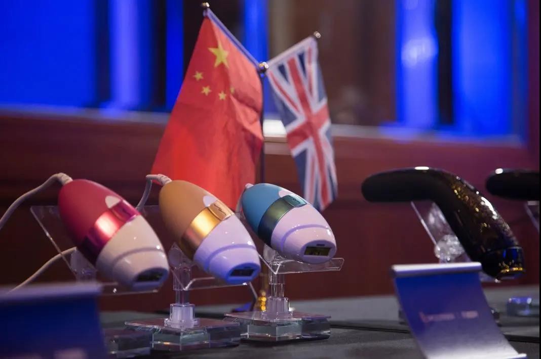 知名打假人被质疑“选择性打假”,慕金脱毛仪公开回应不实指责-家电圈官网