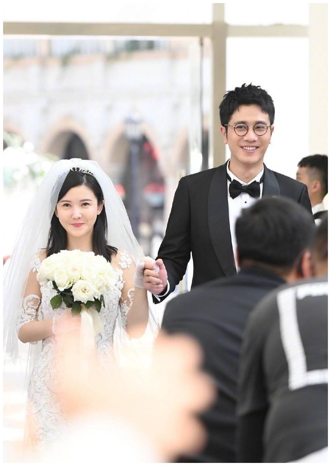杨子姗搭档彭冠英出演《婚姻的两种猜想》,两位实力派