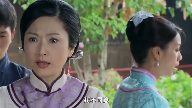 桃花劫:少奶奶逃亡吹笛相思,丈夫在门外偷听,回忆甜蜜