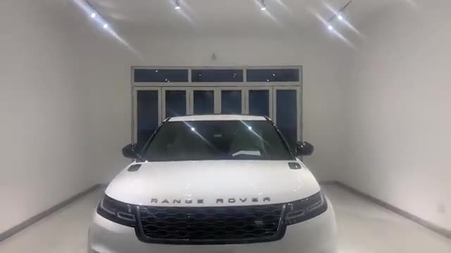 2020款路虎揽胜星脉到店实拍，看到外观和内饰，给个不心动的理由