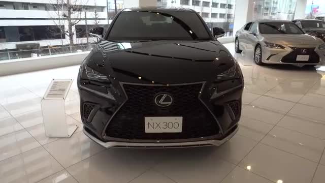 2020款雷克萨斯NX300到店实拍，有这颜值和内饰，给个不买的理由