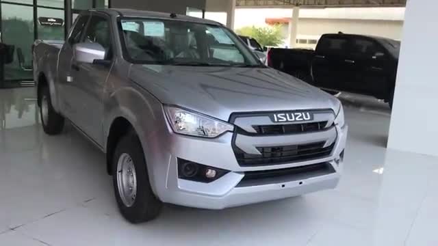 2020款五十铃D-max到店实拍，详细了解完配置，给个不心动的理由