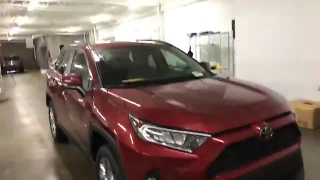 2020款丰田RAV4入库实拍，看到外观和内饰，给个不买的理由