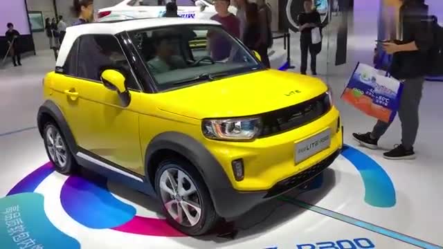 车展实拍北汽电动车型Lite，小巧玲珑，代步买菜不要太赞！