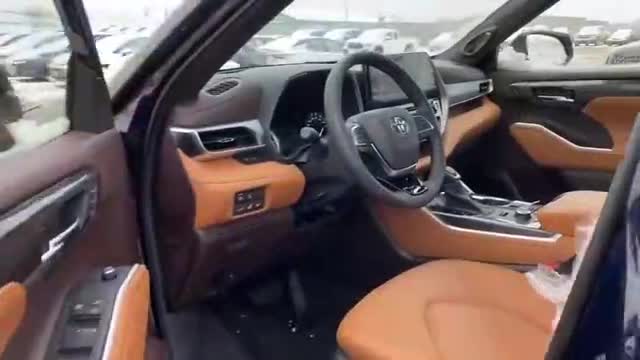 2020款丰田汉兰达高清实拍，打开车门看到内饰，我彻底心动了