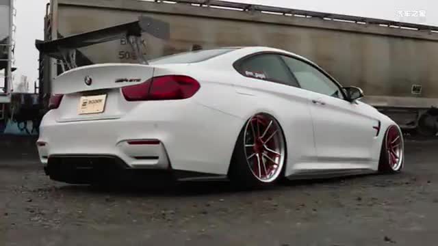 实拍宝马M4GTS外观细节展示