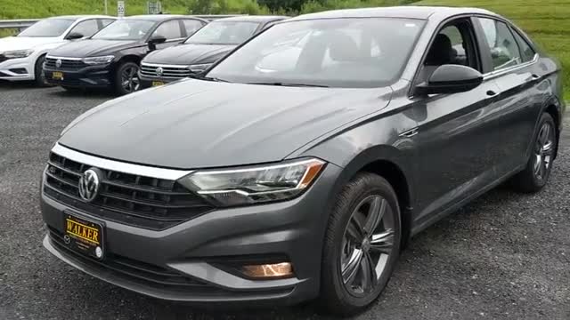 2019款大众速腾入库实拍，坐进驾驶室那刻，才知道啥叫改变