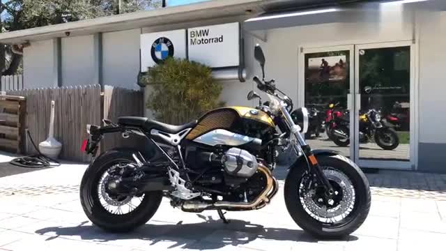 实拍宝马复古摩托“拿铁”，艺术品般的存在，重点是国内有售！