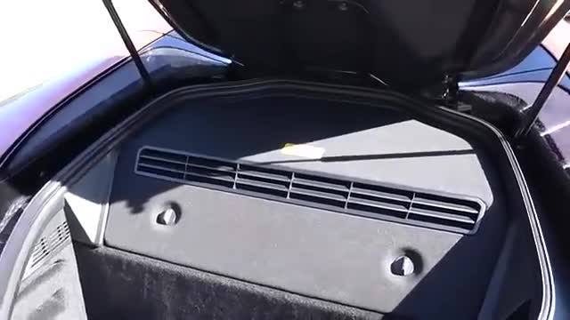 发动机舱展示，全新宝马i8Roadster