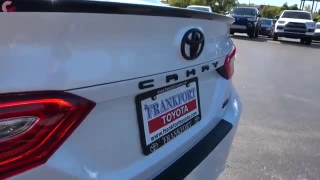 2020款丰田Camry，尾部外观实拍及